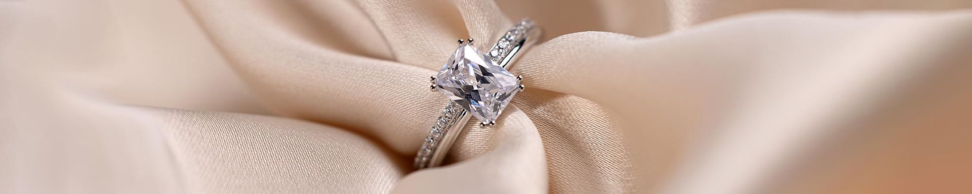 Zinzi sieradencollectie bij Juwelier Schilder-Vlugt in Volendam.