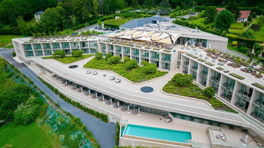 Séjournez au Royal Champagne pour le luxe. Vue du Royal Champagne.