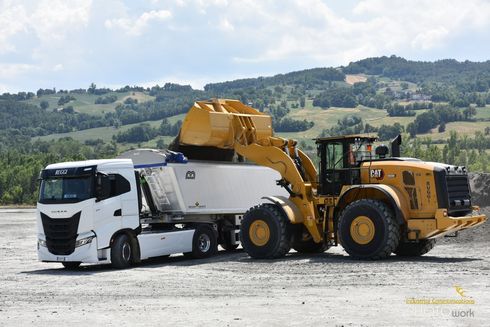 Camion trasporto inerte
