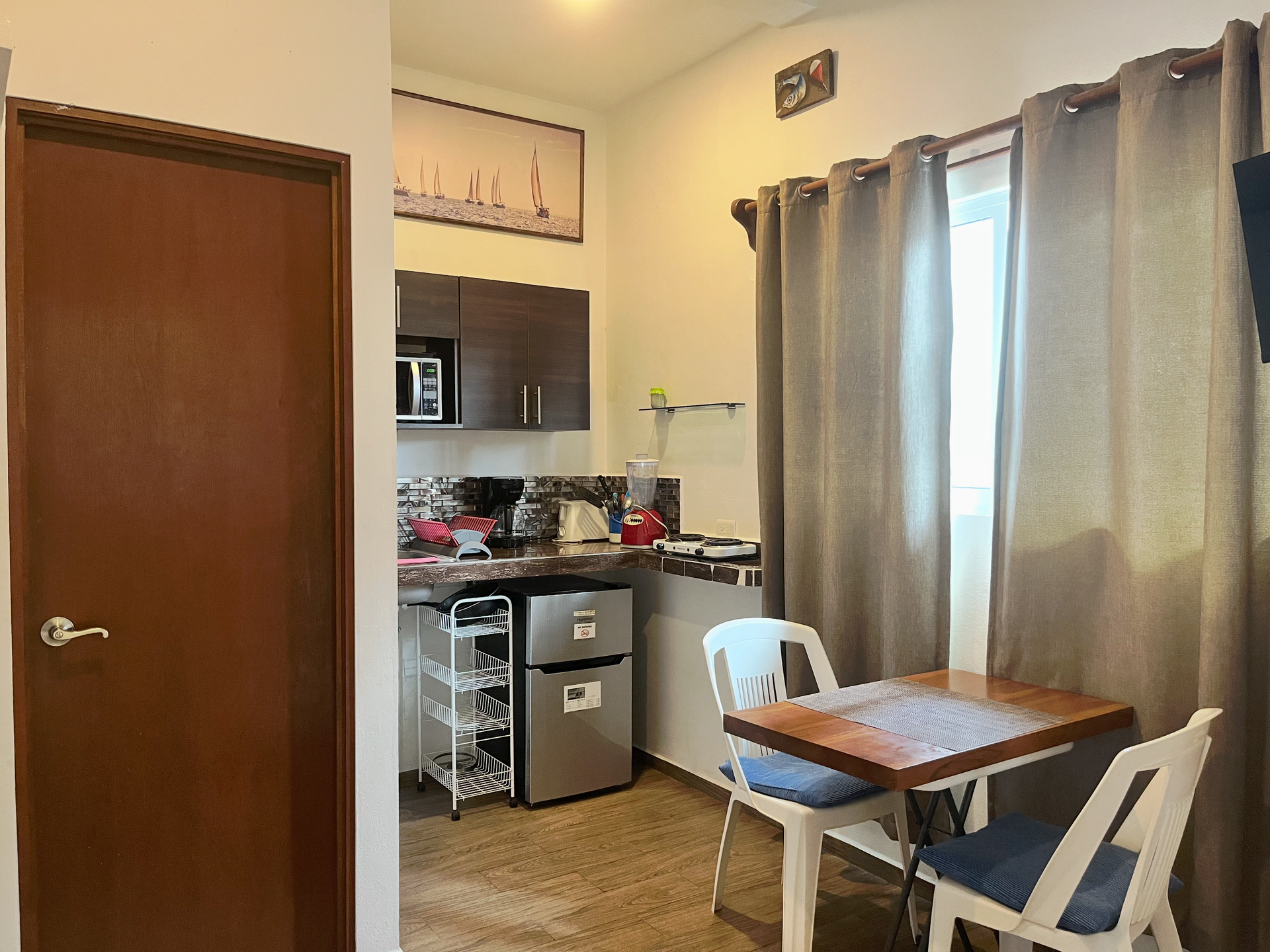 Comedor y cocineta