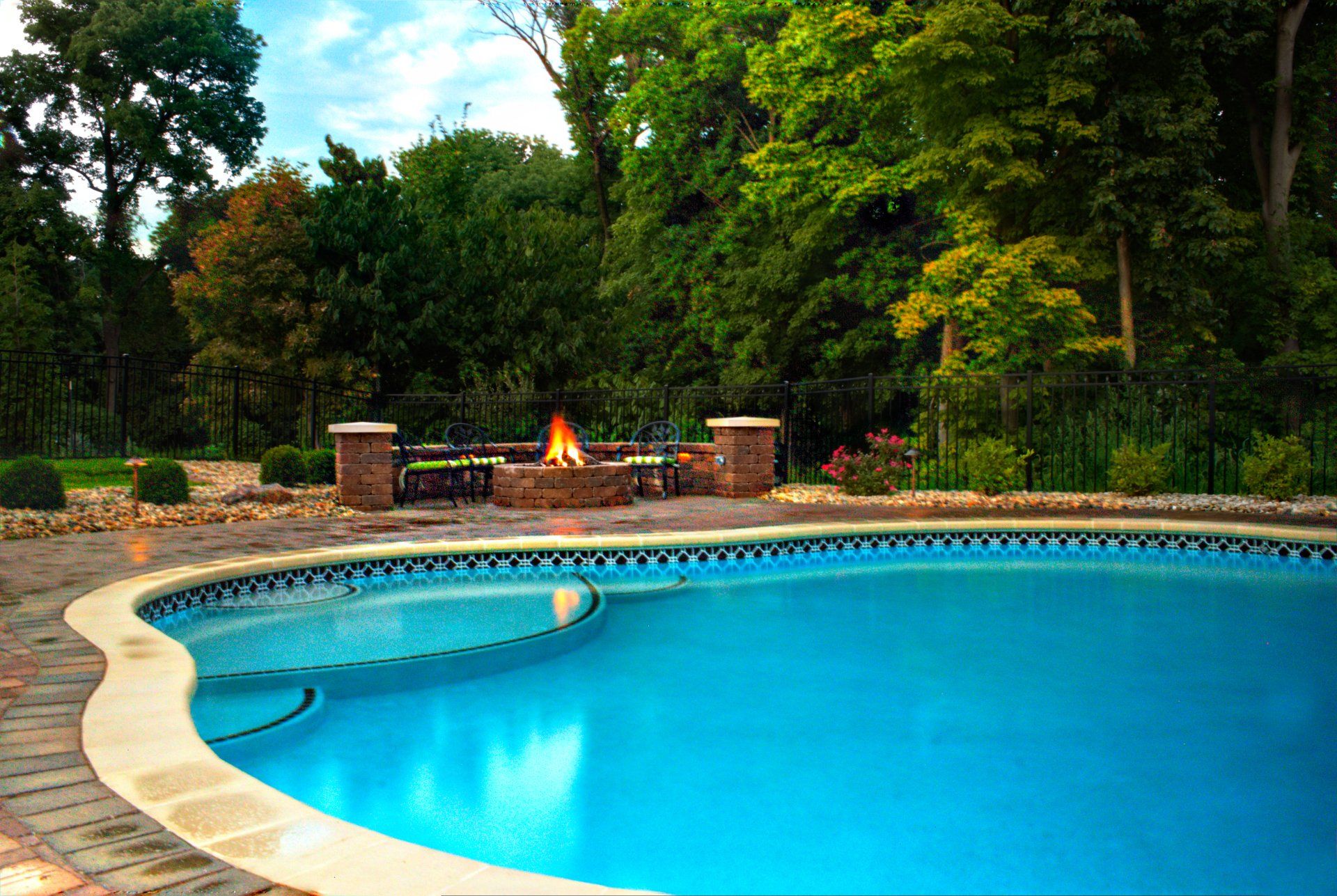 Swimming Pool Construction & Pool Supplies in Bethalto, Illinois