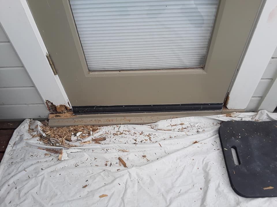 A Good Handyman, Vallejo CA, Benicia CA, Martinez CA, Pacheco CA, Concord CA, Clayton CA, Pleasant Hill CA, Lafayette CA, Orinda CA, Alamo CA, Danville CA, Blackhawk CA, Pinole CA, El Sobrante CA, El Cerrito CA, Fairfield CA, Vacaville CA, American Canyon CA, Walnut Creek CA, Hercules CA, Handyman, Handyman Near me, Vallejo Handyman, Benicia Handyman, Martinez Handyman, Pacheco Handyman, Concord Handyman, Clayton Handyman, Pleasant Hill Handyman, Lafayette Handyman, Orinda Handyman, Alamo Handyman, Danville Handyman, Blackhawk Handyman, Pinole Handyman, El Sobrante Handyman, El Cerrito Handyman, Fairfield Handyman, Vacaville Handyman, American Canyon Handyman, Walnut Creek Handyman, Hercules Handyman, Painter Near Me, Painting, Interior Painting, Paint Baseboards, Paint Trim, Wall Repairs, Wall Patching, Deck Painting, Bathroom Upgrades, Light Plumbing, Plumbing Leak Repair, Replace Bathroom Faucet, Upgrade Bathroom Faucet, Leaky Faucet, Replace Toilets, Replace Toilet, Leaky Toilet, Install New Vanities, Install Grab Bar, Install Safety Bar in Bathtub, Re-Caulk Tub, Re-Caulk Shower, Regrout Tile, Bathroom Fan Installation, Vanity Faucet Installation, Vanity Faucet Replacement, Bathroom Fans, Kitchen Upgrade, Install Garbage Disposal, Replace Garbage Disposal, Repair Leaks Under Sink, Replace Kitchen Faucet, Upgrade Kitchen Faucet, Installing Plumbing Fixtures, Replacing Plumbing Fixture, Light Switch Installation, Outlet Installation, Install Light Dimmers, Handyman Electrical Repairs, Garbage Disposal Installation, Install new Kitchen Appliances, Dishwasher Installation, Stove Installation, Microwave Installation, Oven Installation, Install Light Fixtures, Ceiling Fan Installation, Light Switch Installation, Outlet Installation, Exterior House Upgrades, Decks Repairs, Deck Maintenance, Deck Re-Staining, Fence Repairs, Fence Re-Staining, Sidewalk Crack Repair, Driveway Crack Repair, Locking Mailbox Installation, janitorial services, cleaning services, housekeeping, maid services, commercial cleaning, office cleaning, junk hauling near me, junk removal near me, commercial junk hauling, commercial box hauling, graffiti cleanup, graffiti mirror removal, graffiti mirror replacement
