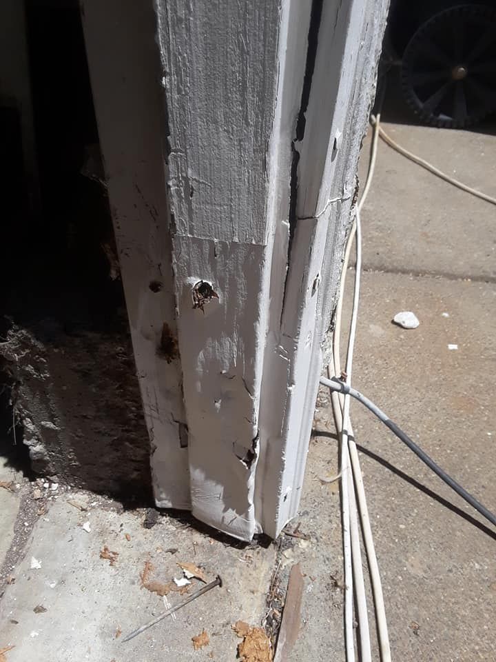 A Good Handyman, Vallejo CA, Benicia CA, Martinez CA, Pacheco CA, Concord CA, Clayton CA, Pleasant Hill CA, Lafayette CA, Orinda CA, Alamo CA, Danville CA, Blackhawk CA, Pinole CA, El Sobrante CA, El Cerrito CA, Fairfield CA, Vacaville CA, American Canyon CA, Walnut Creek CA, Hercules CA, Handyman, Handyman Near me, Vallejo Handyman, Benicia Handyman, Martinez Handyman, Pacheco Handyman, Concord Handyman, Clayton Handyman, Pleasant Hill Handyman, Lafayette Handyman, Orinda Handyman, Alamo Handyman, Danville Handyman, Blackhawk Handyman, Pinole Handyman, El Sobrante Handyman, El Cerrito Handyman, Fairfield Handyman, Vacaville Handyman, American Canyon Handyman, Walnut Creek Handyman, Hercules Handyman, Painter Near Me, Painting, Interior Painting, Paint Baseboards, Paint Trim, Wall Repairs, Wall Patching, Deck Painting, Bathroom Upgrades, Light Plumbing, Plumbing Leak Repair, Replace Bathroom Faucet, Upgrade Bathroom Faucet, Leaky Faucet, Replace Toilets, Replace Toilet, Leaky Toilet, Install New Vanities, Install Grab Bar, Install Safety Bar in Bathtub, Re-Caulk Tub, Re-Caulk Shower, Regrout Tile, Bathroom Fan Installation, Vanity Faucet Installation, Vanity Faucet Replacement, Bathroom Fans, Kitchen Upgrade, Install Garbage Disposal, Replace Garbage Disposal, Repair Leaks Under Sink, Replace Kitchen Faucet, Upgrade Kitchen Faucet, Installing Plumbing Fixtures, Replacing Plumbing Fixture, Light Switch Installation, Outlet Installation, Install Light Dimmers, Handyman Electrical Repairs, Garbage Disposal Installation, Install new Kitchen Appliances, Dishwasher Installation, Stove Installation, Microwave Installation, Oven Installation, Install Light Fixtures, Ceiling Fan Installation, Light Switch Installation, Outlet Installation, Exterior House Upgrades, Decks Repairs, Deck Maintenance, Deck Re-Staining, Fence Repairs, Fence Re-Staining, Sidewalk Crack Repair, Driveway Crack Repair, Locking Mailbox Installation, janitorial services, cleaning services, housekeeping, maid services, commercial cleaning, office cleaning, junk hauling near me, junk removal near me, commercial junk hauling, commercial box hauling, graffiti cleanup, graffiti mirror removal, graffiti mirror replacement