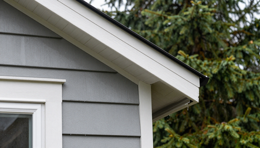Northwest siding detail with flashing in rain
