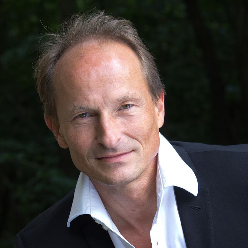 Michael Lippert