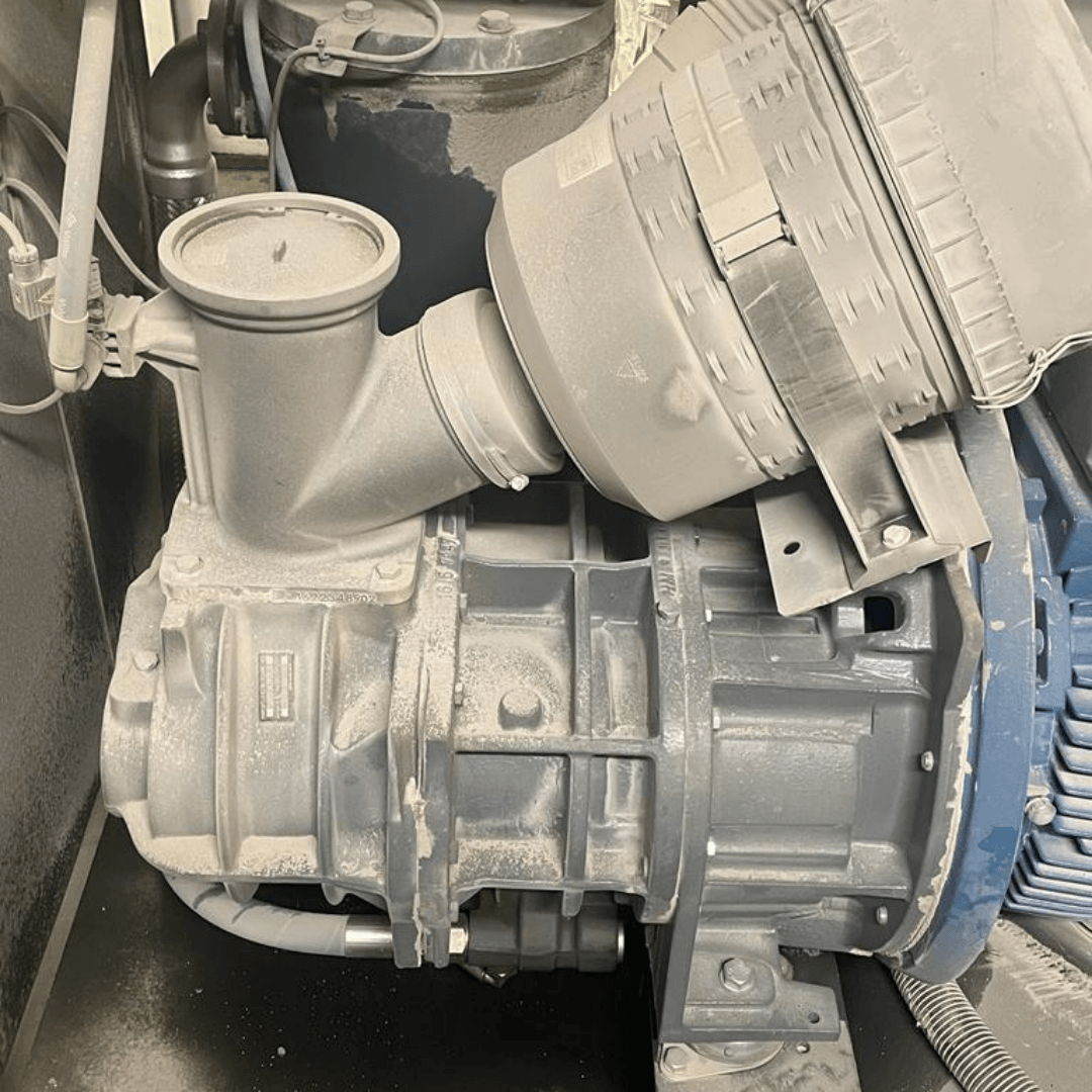 Smontaggio gruppo pompante e sostituzione cuscinetti compressori
