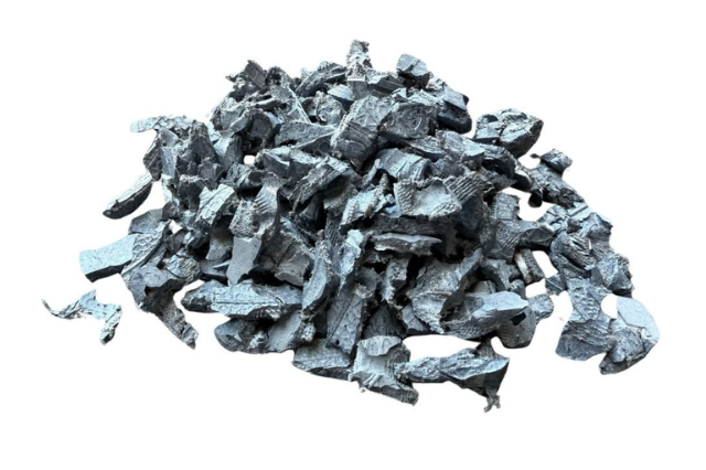 Gray rubber mulch