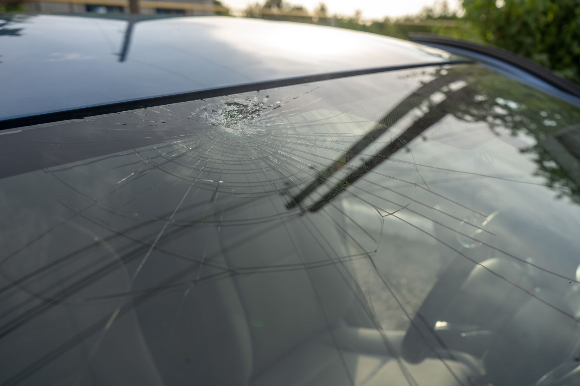cracked windshield needing replacement service