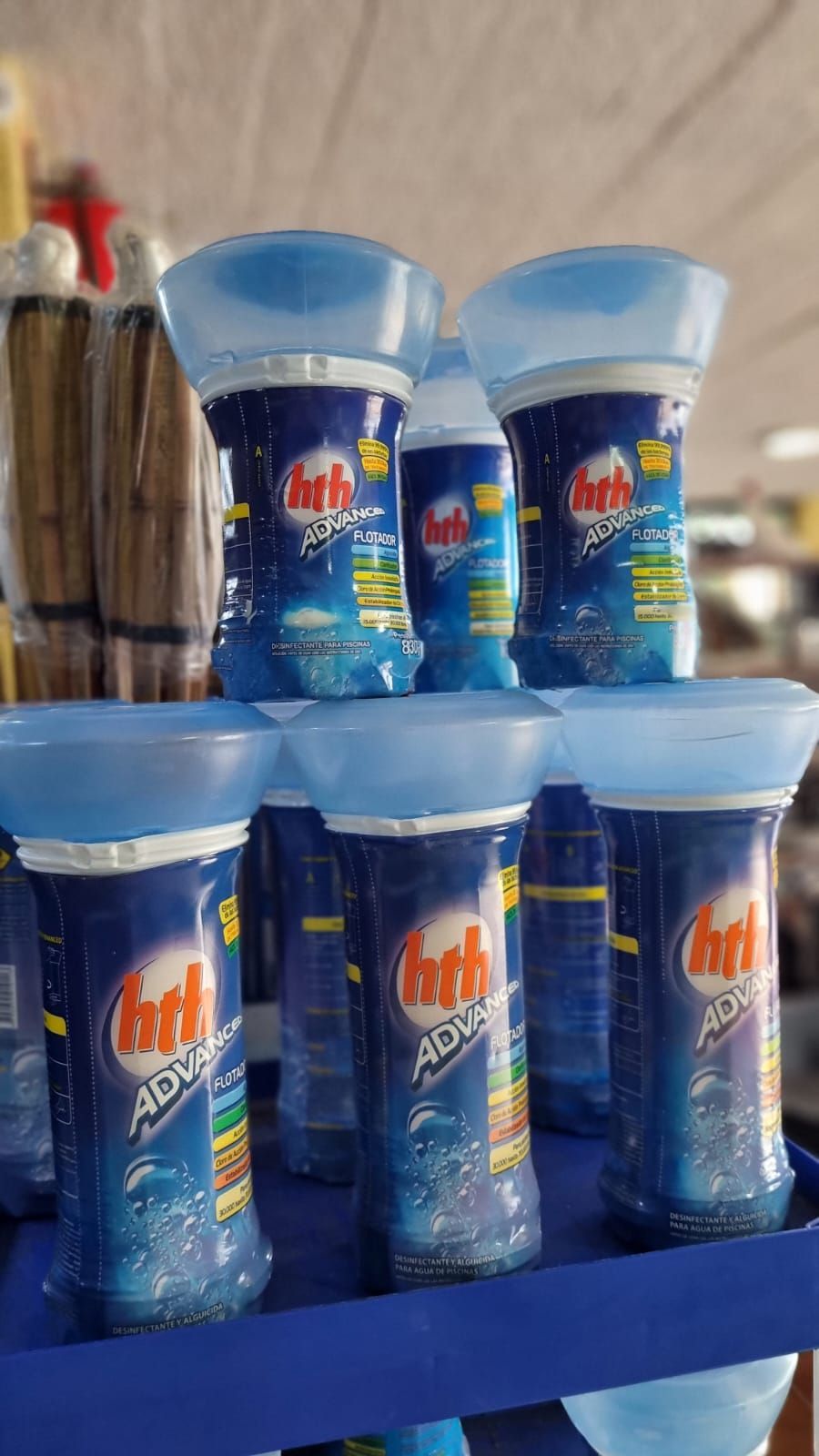 Productos para piscinas - agua cristalina con accesorios