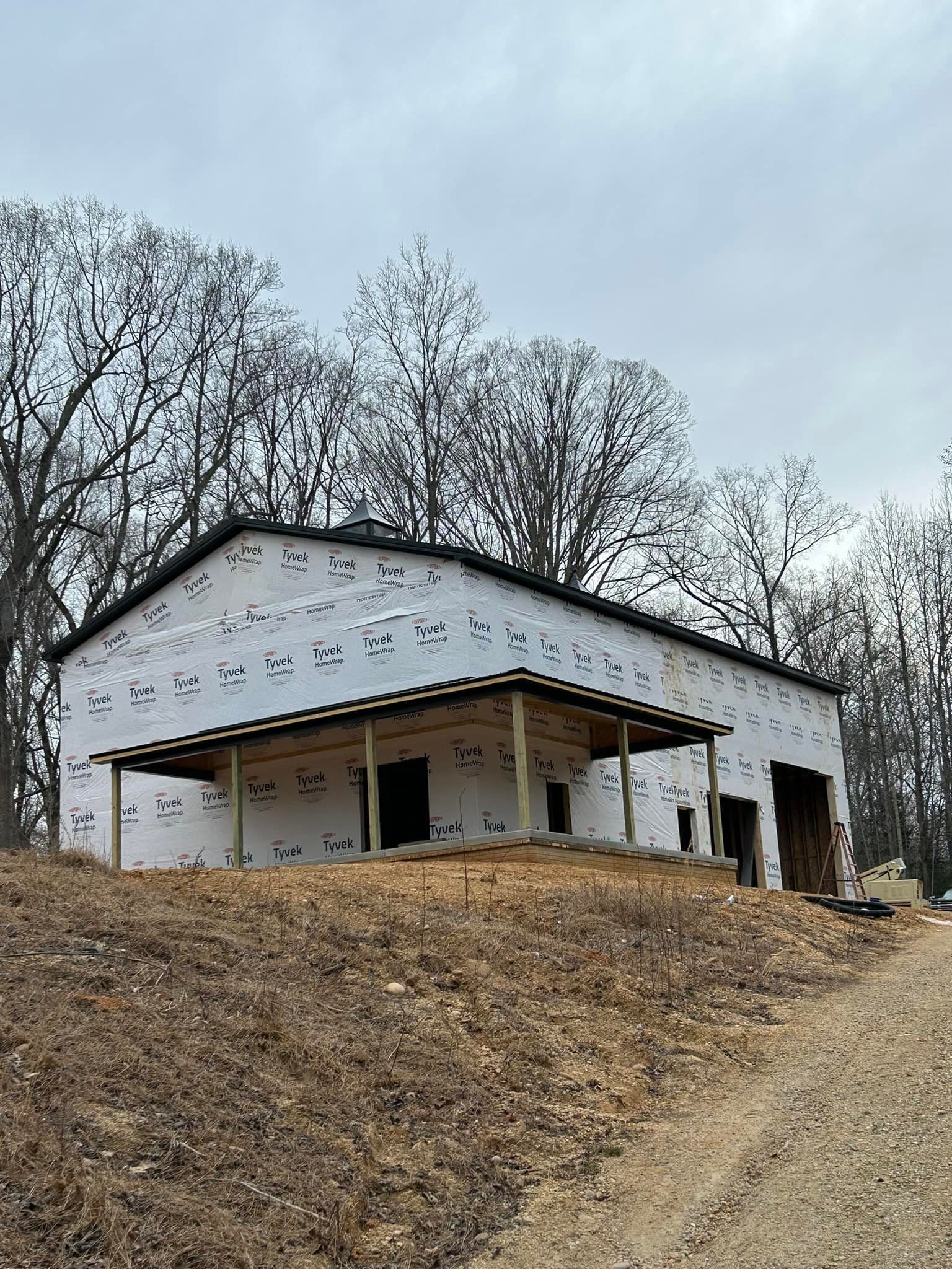 airplane hanger construction