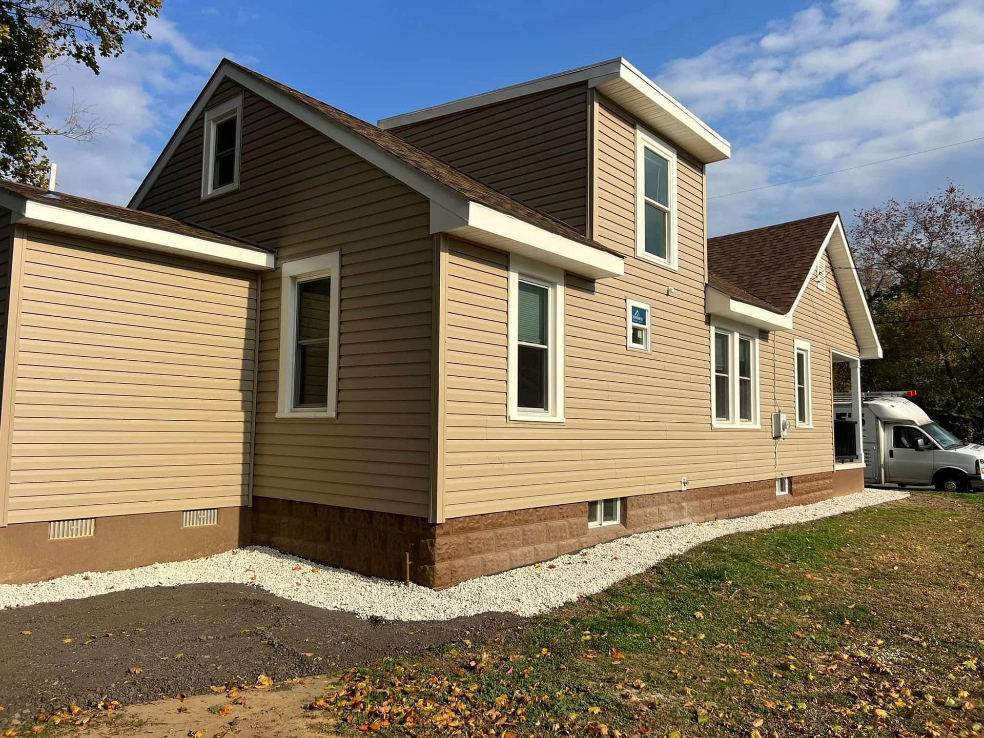Biddle's Contracting - Siding Installation