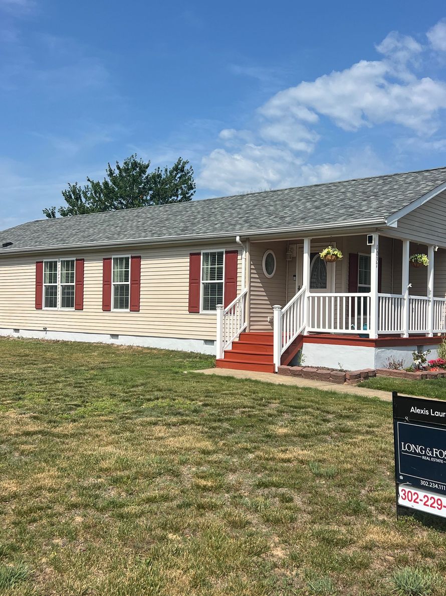 Completed residential roof replacement by Biddle's Contracting LLC in Dover, DE