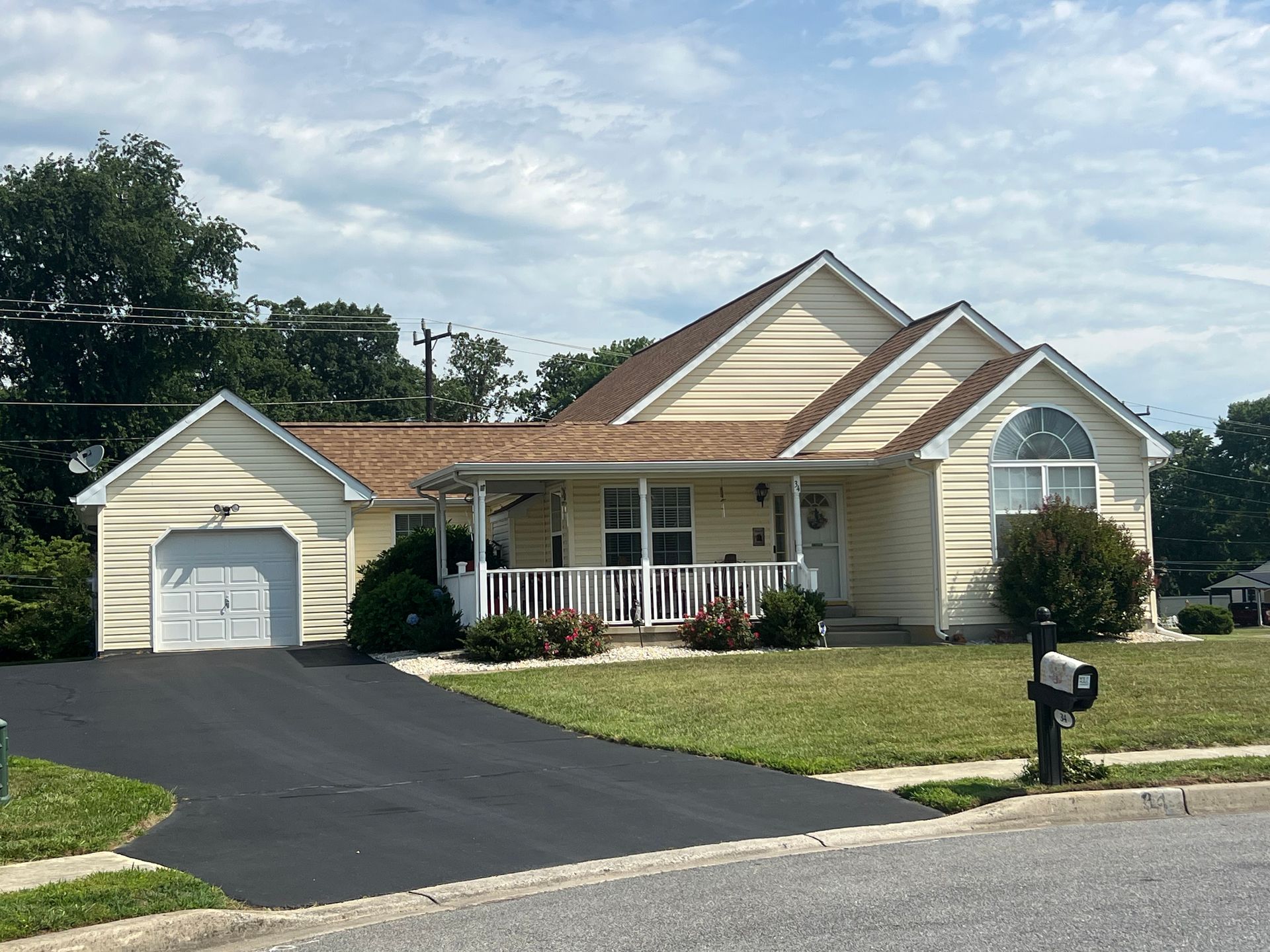Biddle's Contracting residential roof replacement and home improvement project