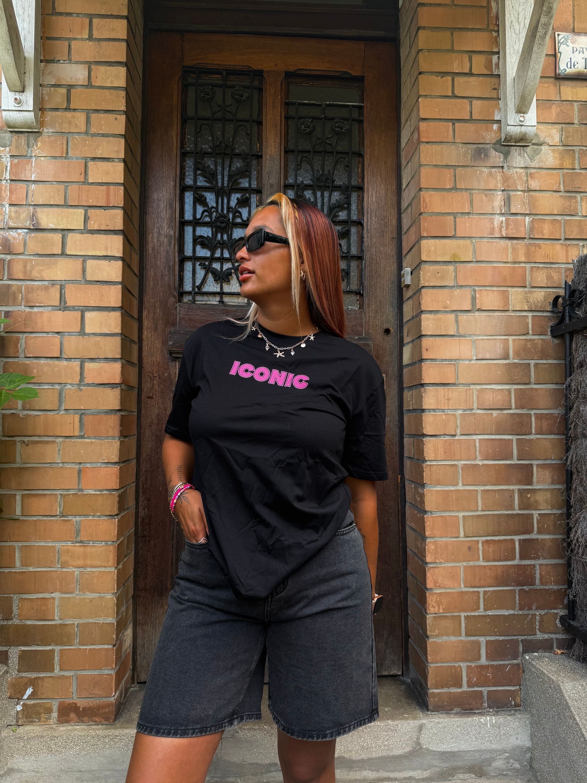 Zwart t-shirt iconic