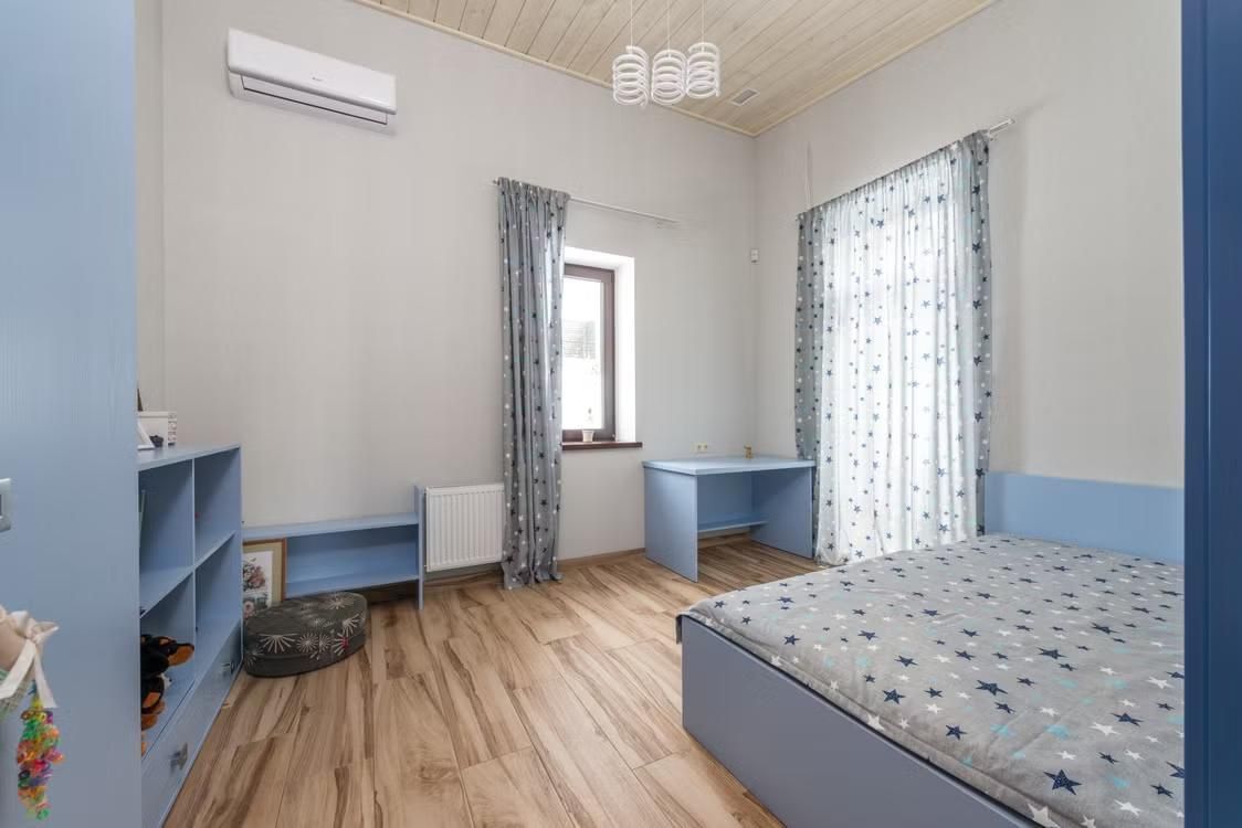 A chilled room with an AC.