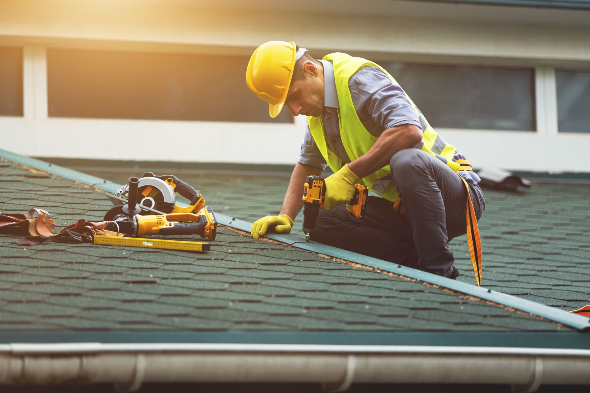 roofer working