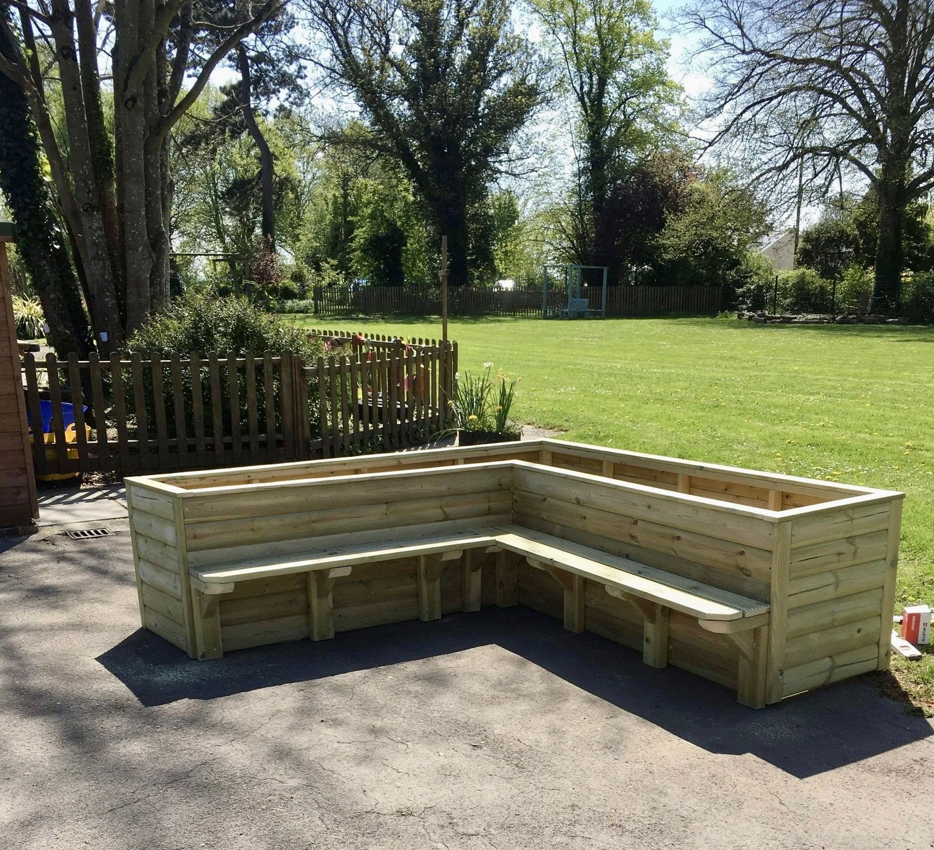 Planters, wheelchair accessible planters