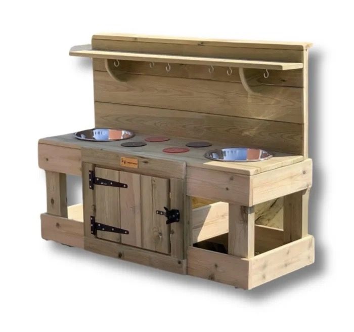 Deluxe Dirt Mud Kitchen