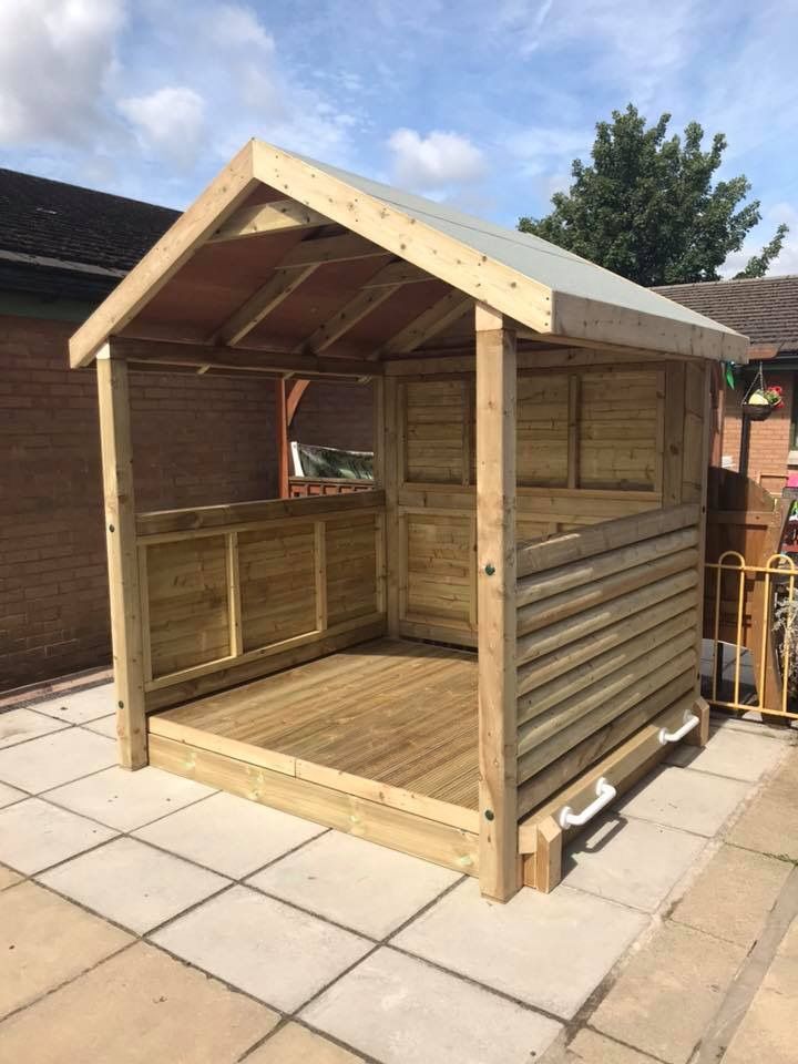 Large sandpit stage and shelter
