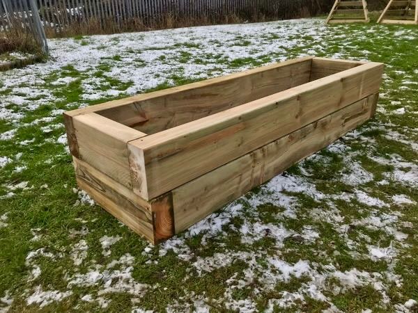 Large Sleeper Planter
