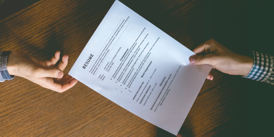 Handing Out Resume — Savannah, GA — Horizon Staffing