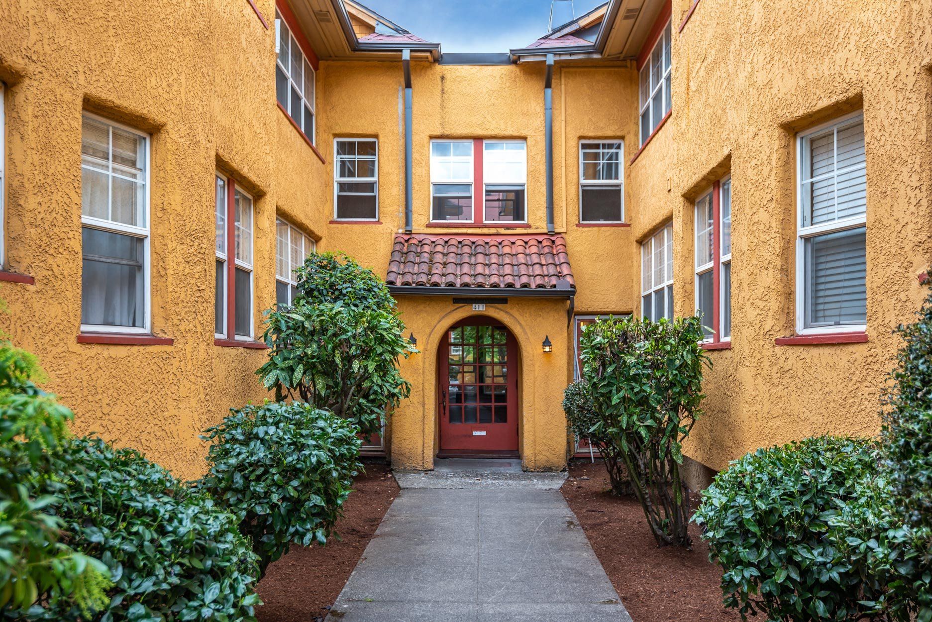 Building and link to more Southwest Portland