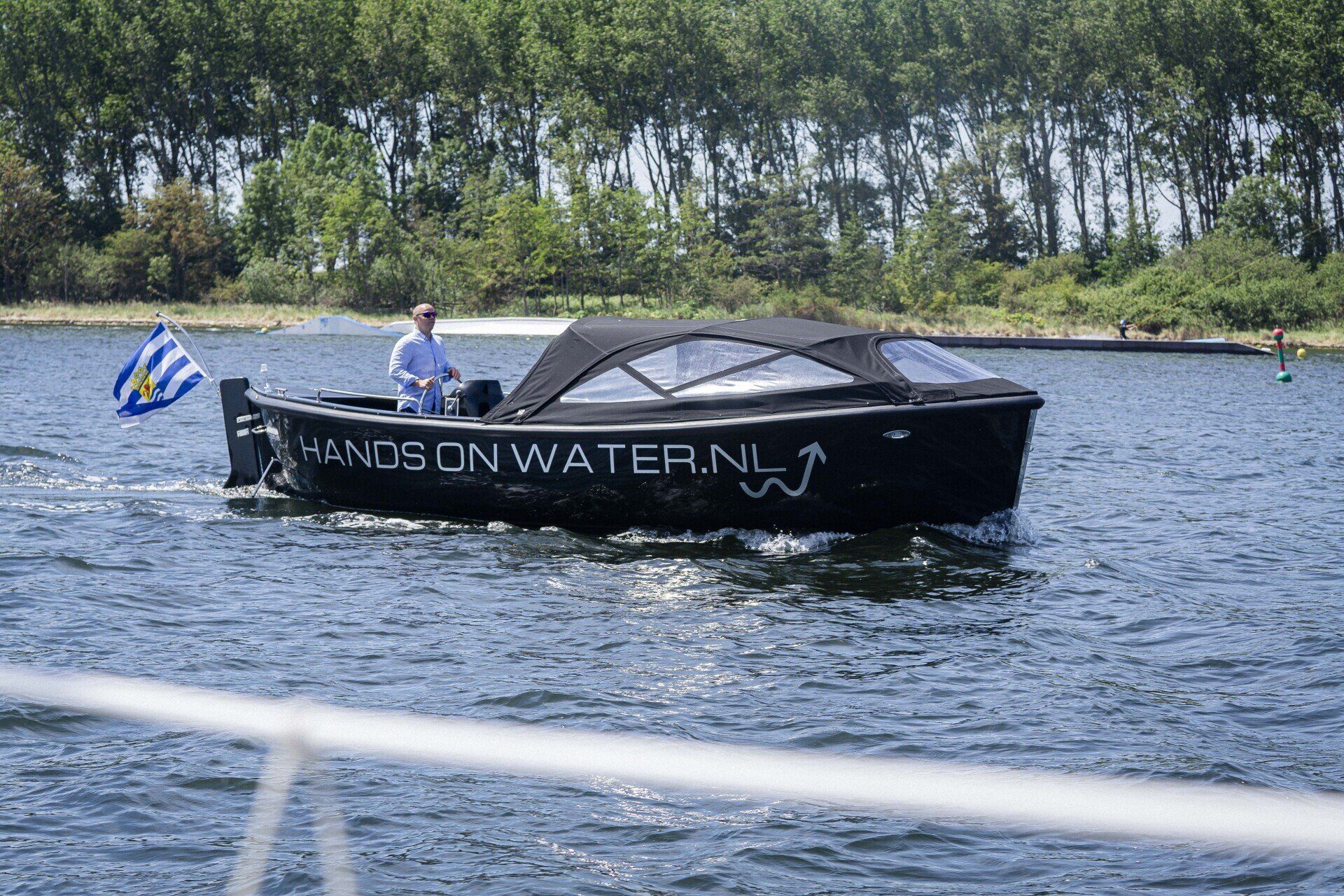 Luxe sloep met schipper van Hands on Water in Veere