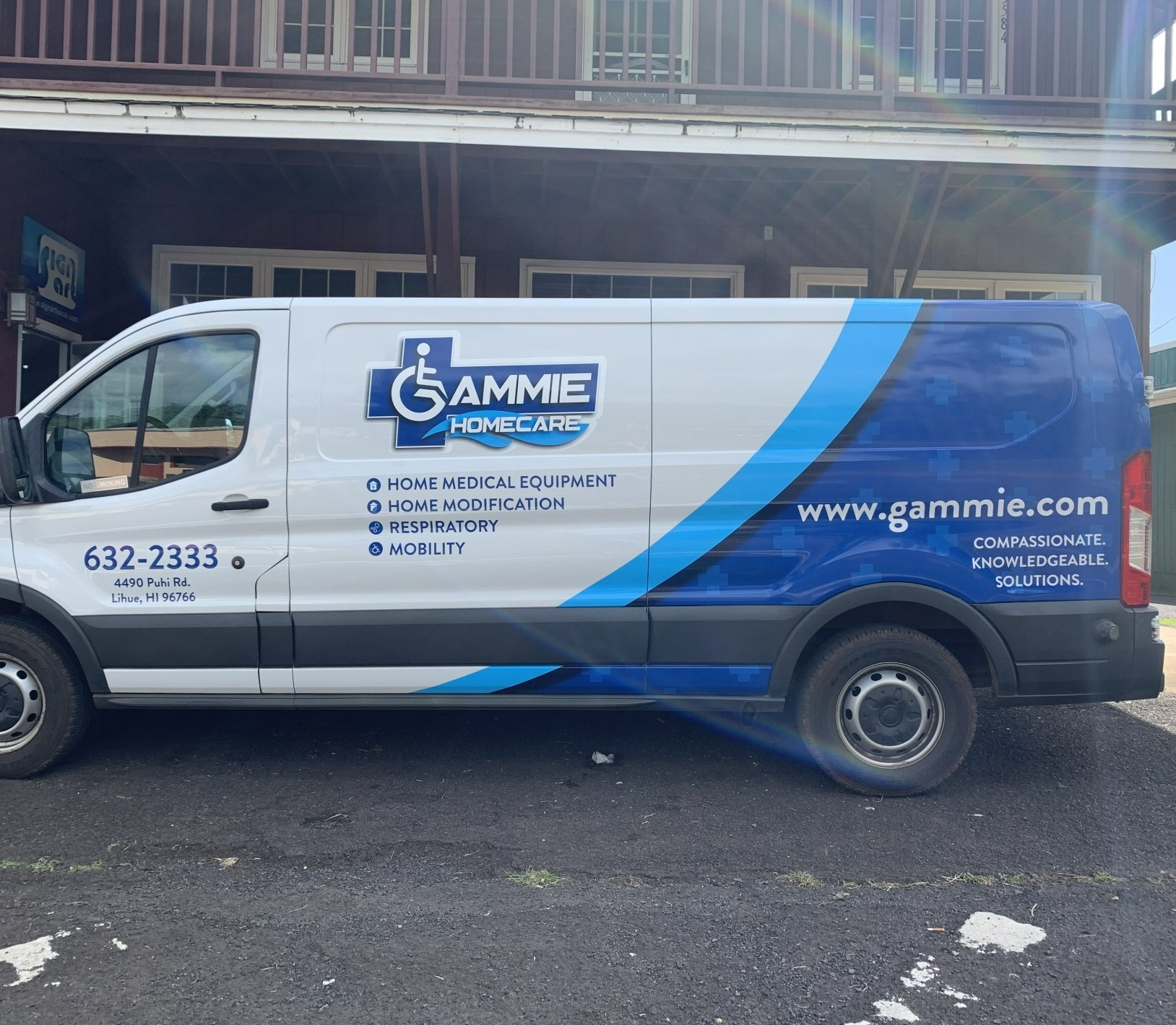 Vehicle with Sign — Lihue, HI — Sign Art