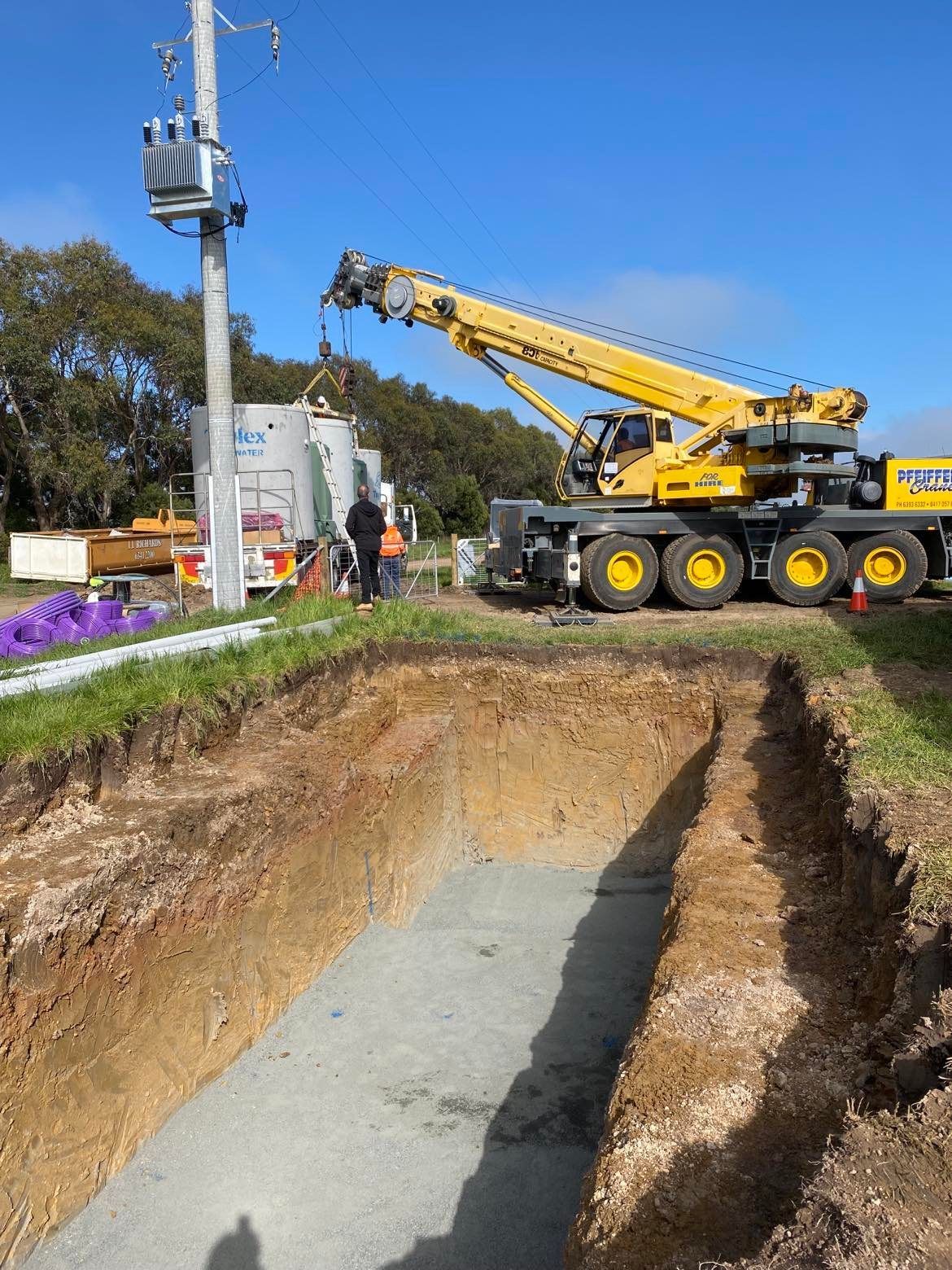 Hole-and-Crane