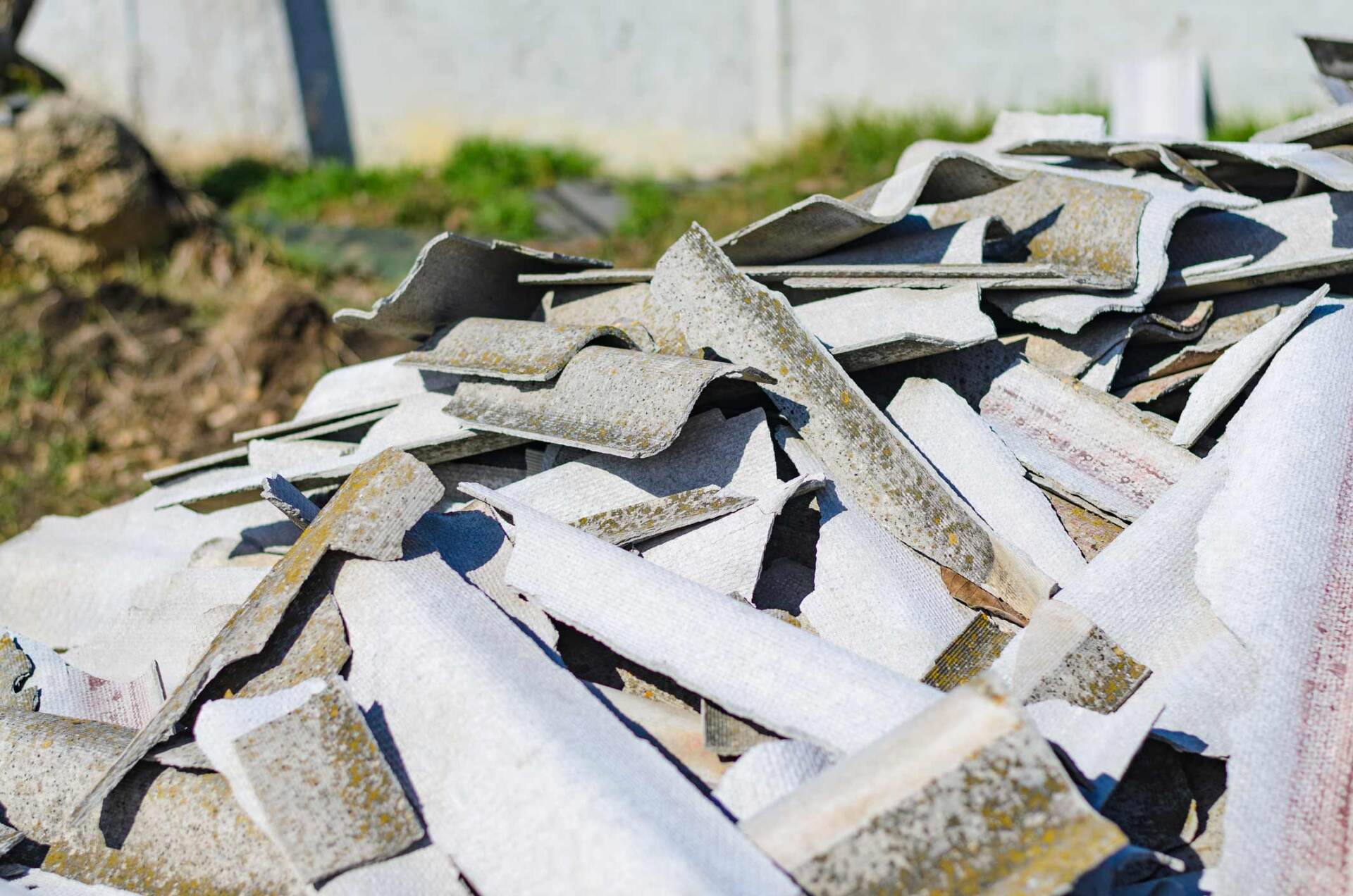 Pile of roof with asbestos | Sydney, NSW | M & M Demolition Pty Ltd
