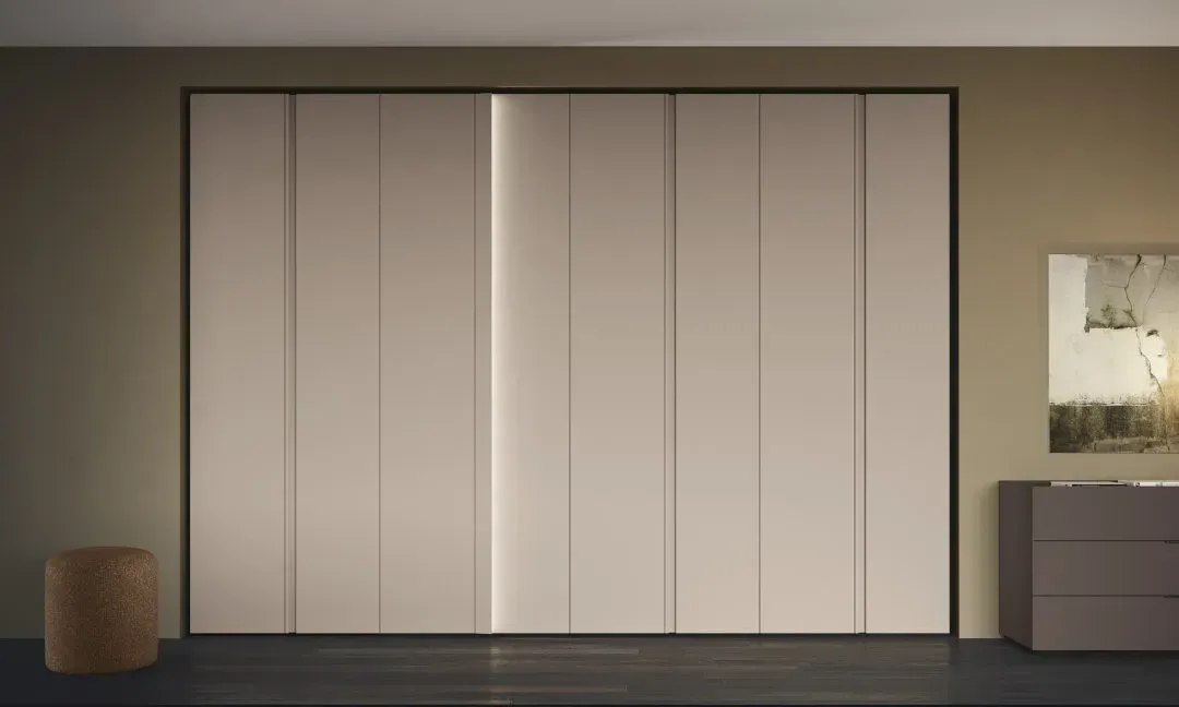 Lewitt Plus