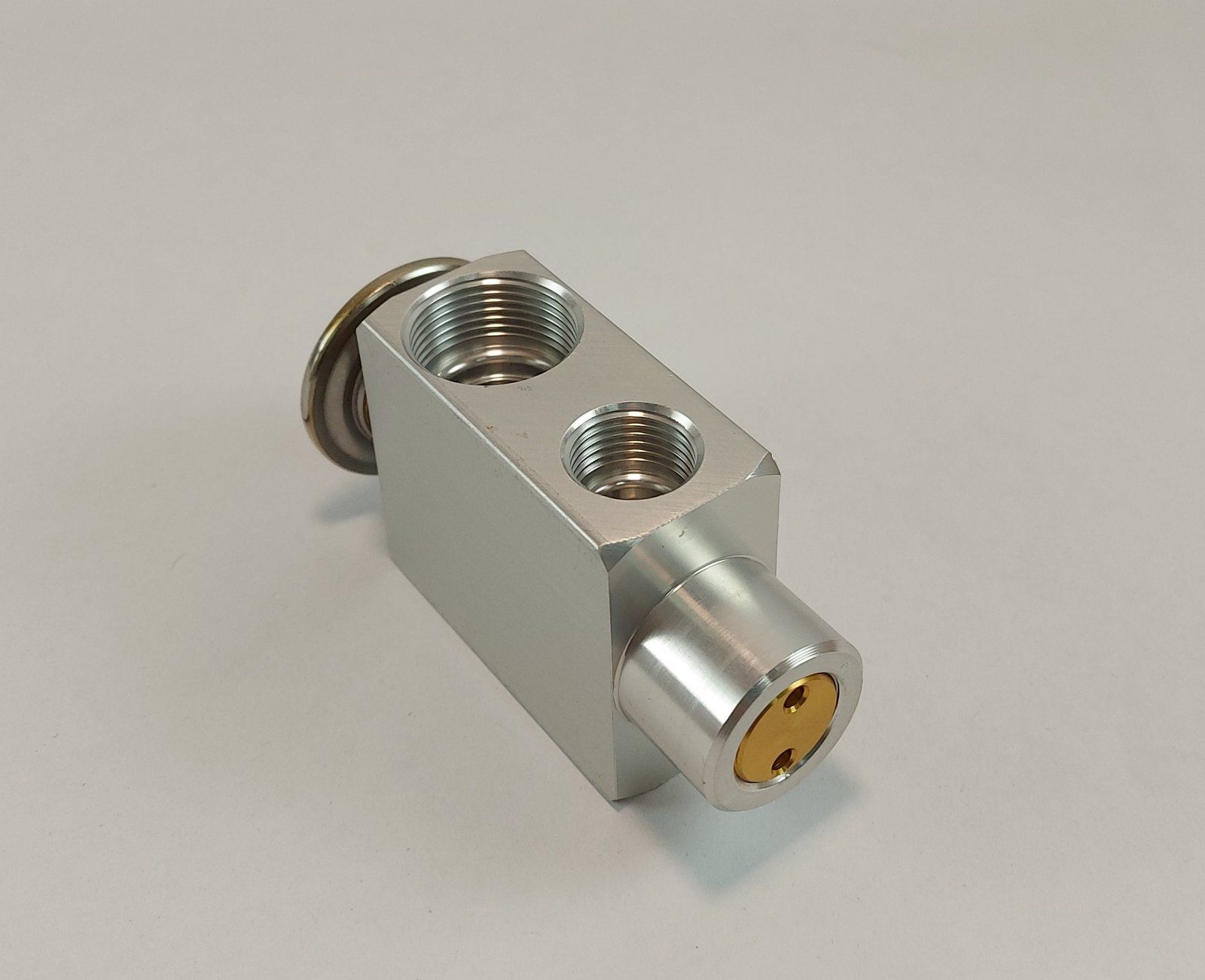 Valvula Block Universal 1,5 Tn.