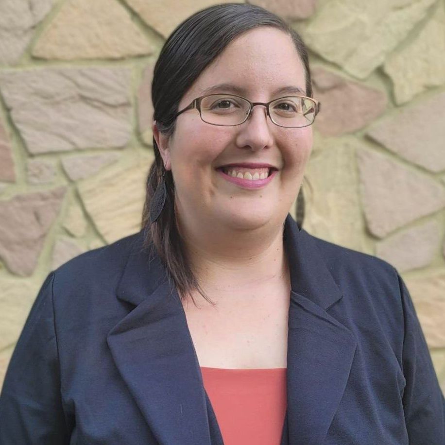 Meet Our ASL-Fluent Therapists and Counselors