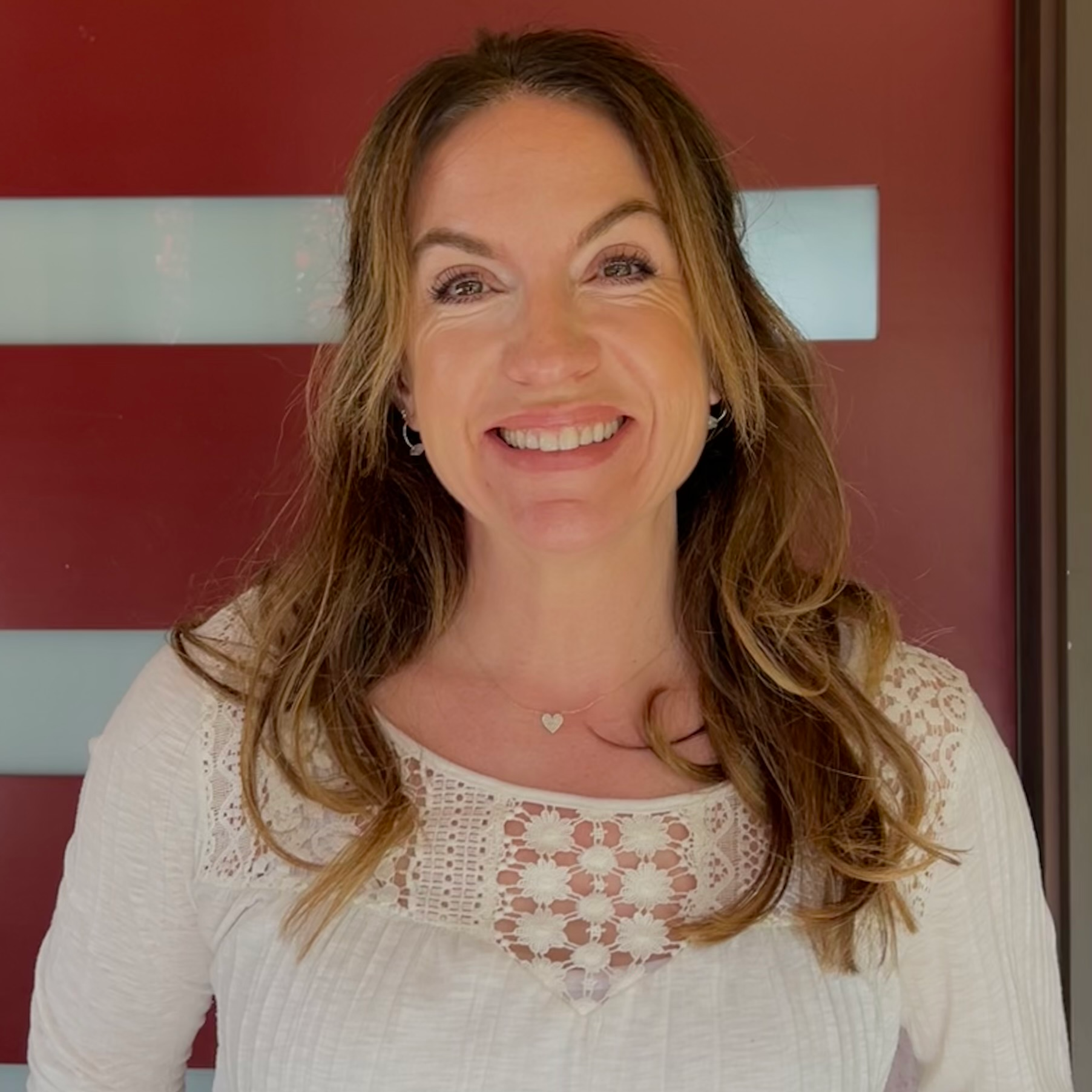 Molly, ASL-fluent therapist in TX and VA, specializes in trauma, anxiety, OCD, and gender exploration using CBT and ACT.