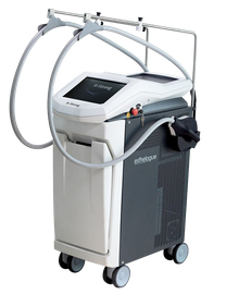 Apparecchio laser medicale portatile su ruote con corpo bianco e grigio e tubi flessibili collegati.
