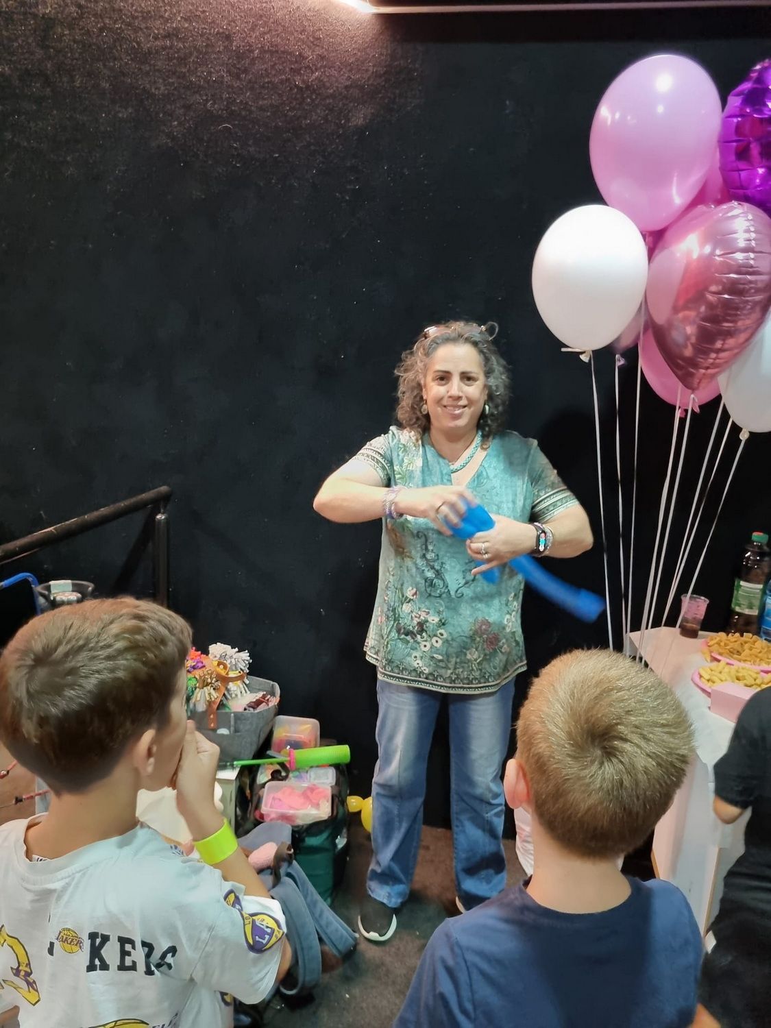 הפעלה בבלוני צורות ליום הולדת