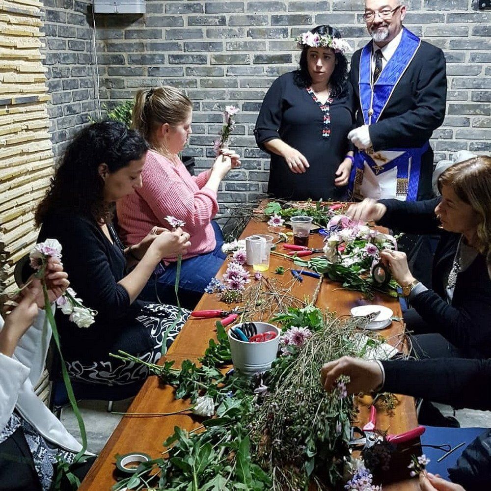 סדנת שזירת זר לראש