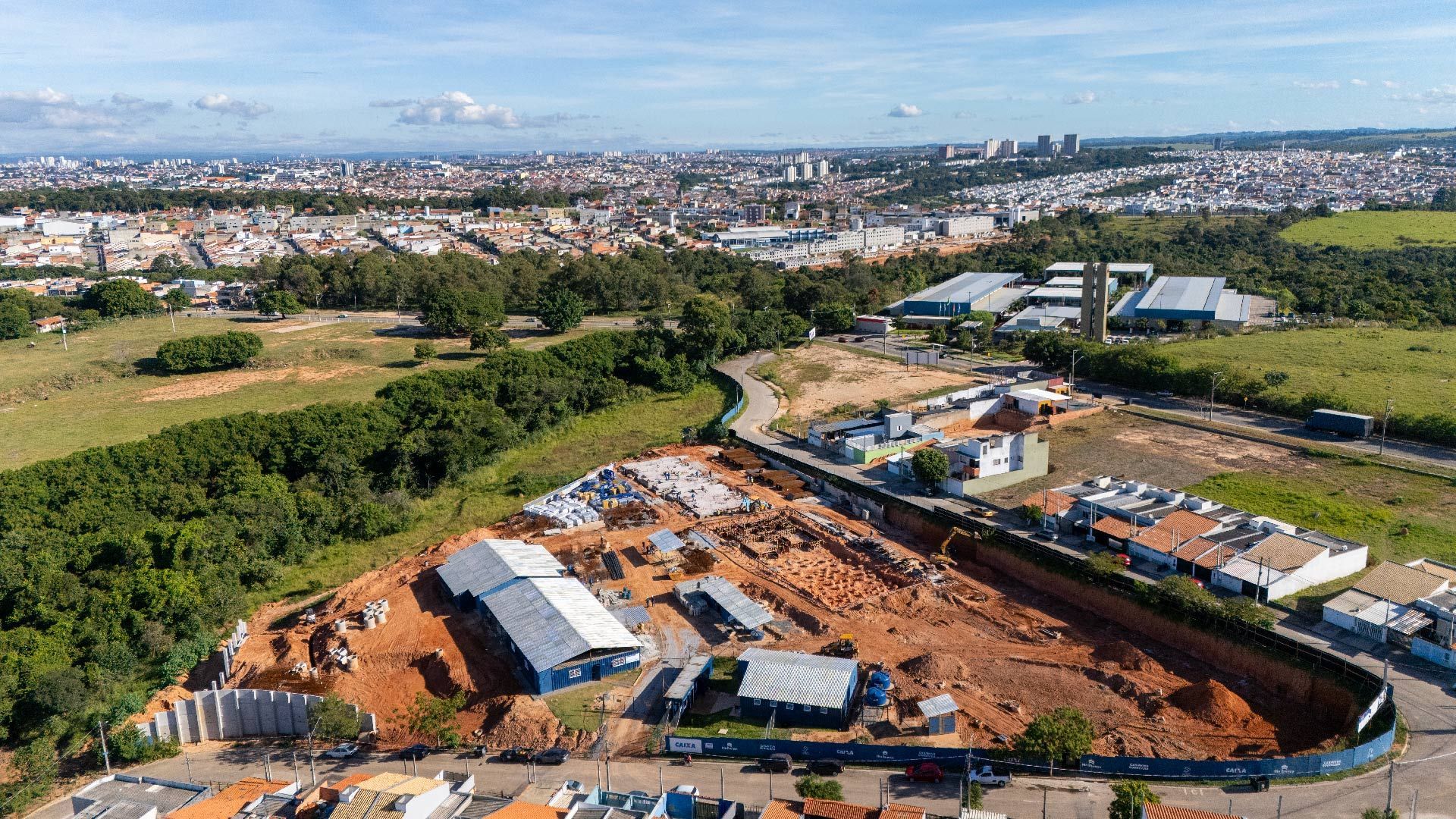 Em construção