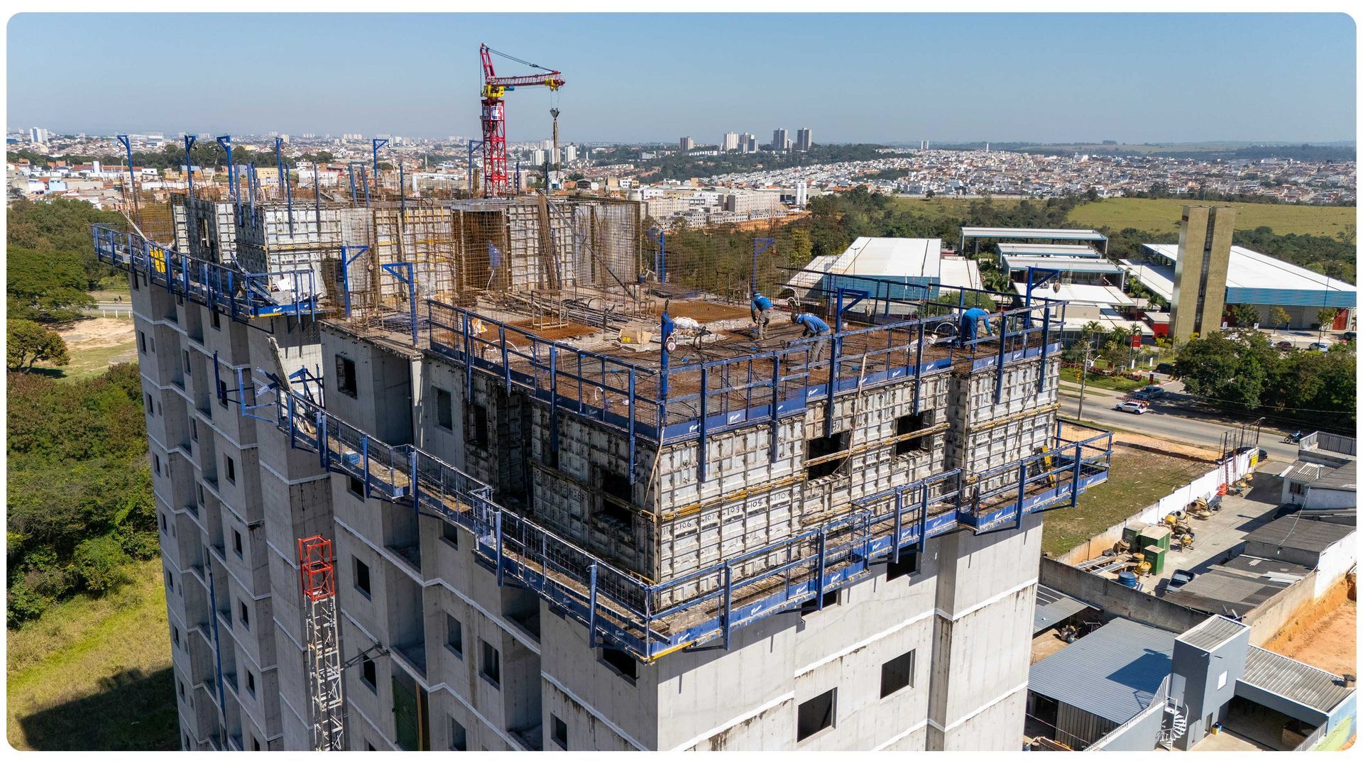 Em construção
