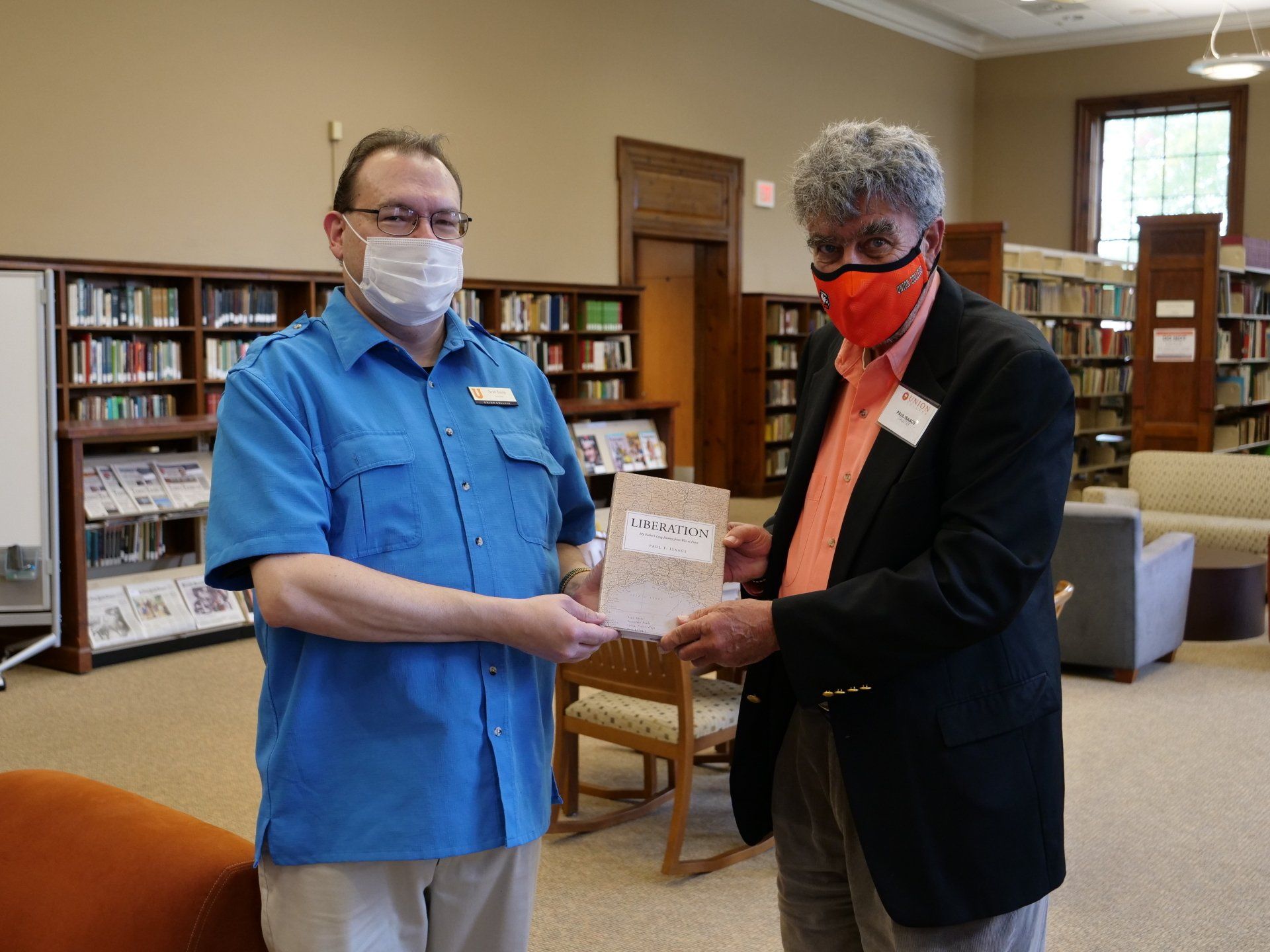 photo of Sean Jump and Hon. Paul Isaacs