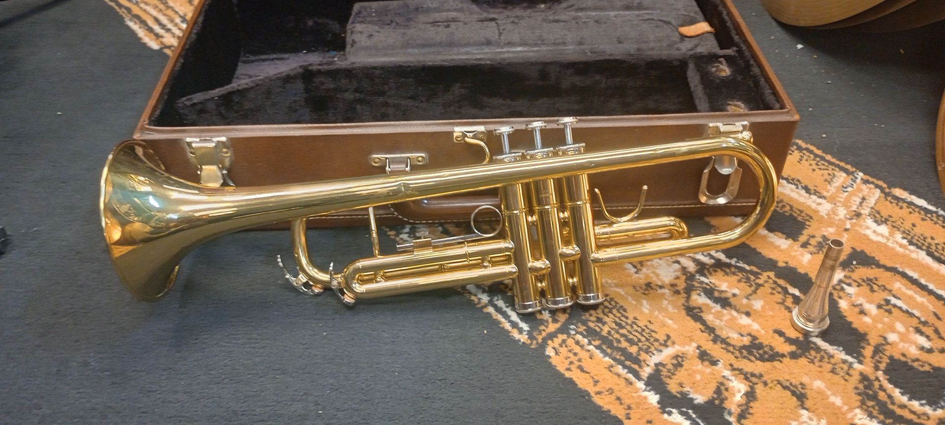 Mercedes 2 Trumpet