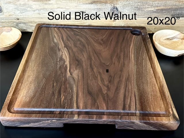 XL Walnut cutting board XL cutting board made for the smokers and backyard grilling.