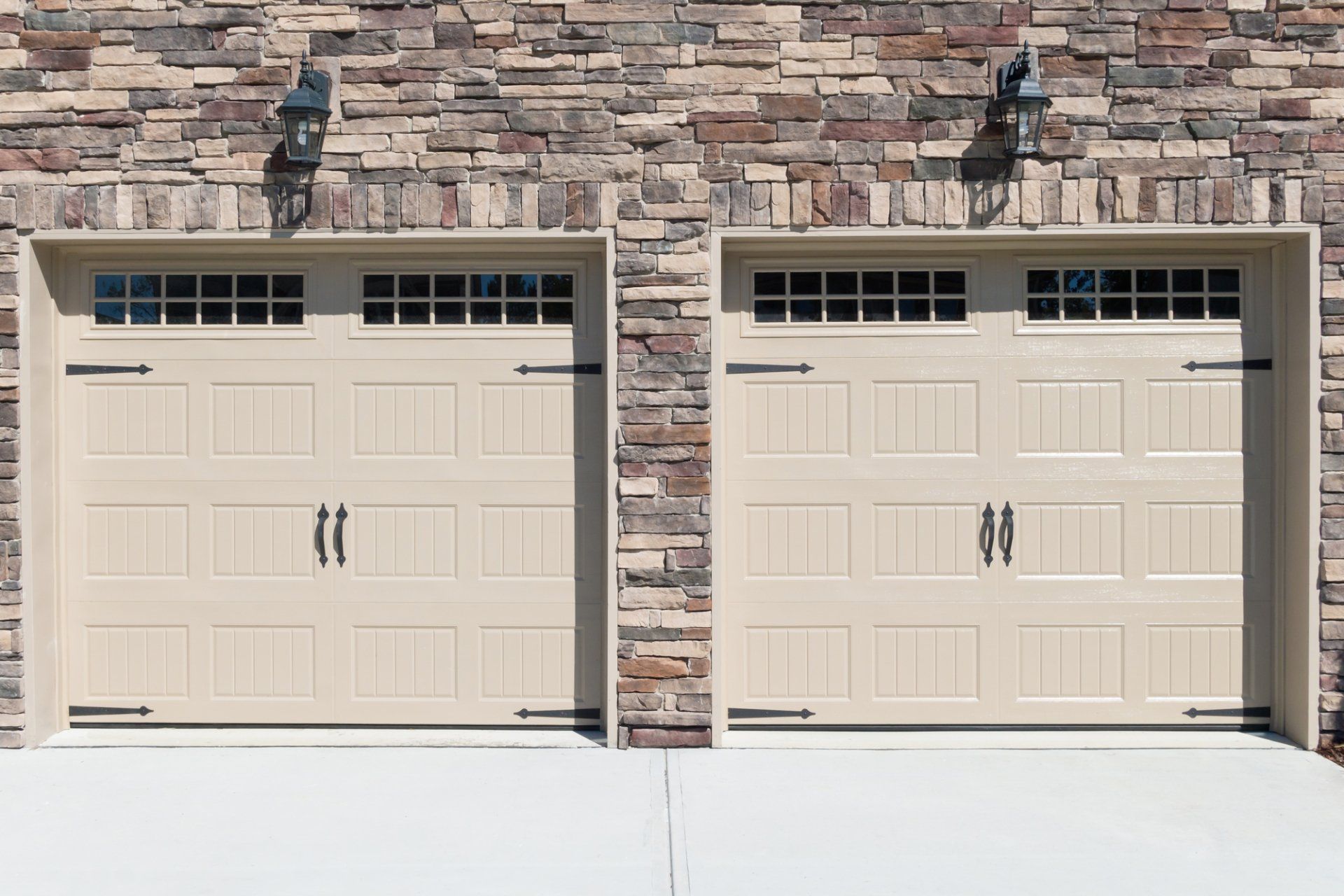 Residential Garage Doors in Noblesville, IN | The Garage Door Guys, LLC Residential Garage Doors in Noblesville, IN | The Garage Door Guys, LLC