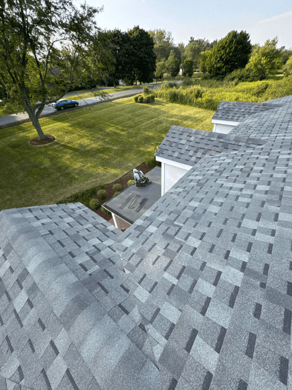 A roof of a house with a lot of shingles on it