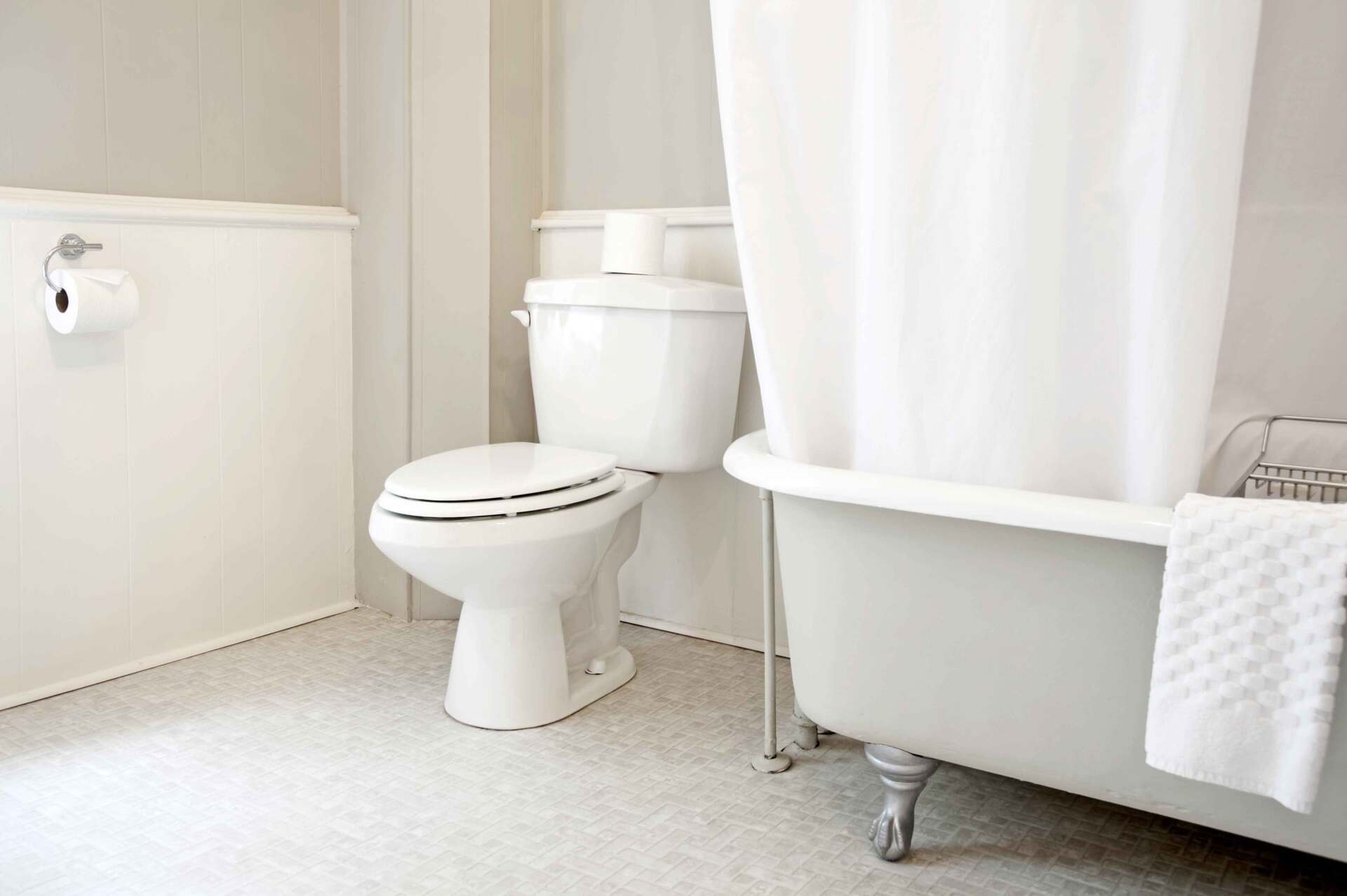 Bathroom Interior — Houston, TX — Richter’s Services Inc.