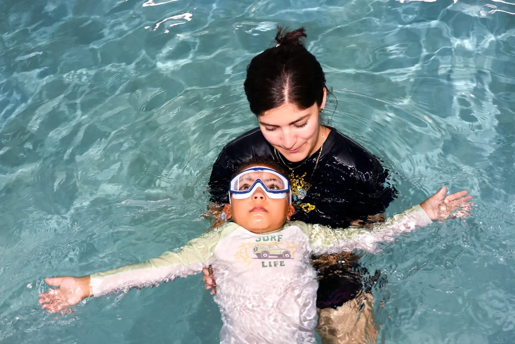 Clases de natación de supervivencia