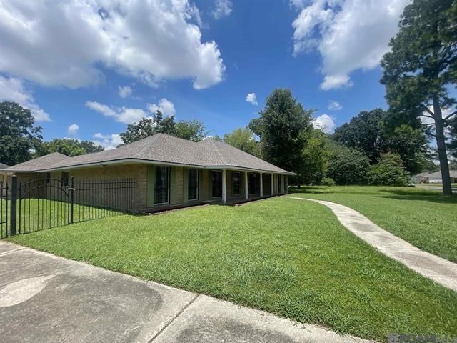 2040 Iowa  St Baton Rouge, LA 70802