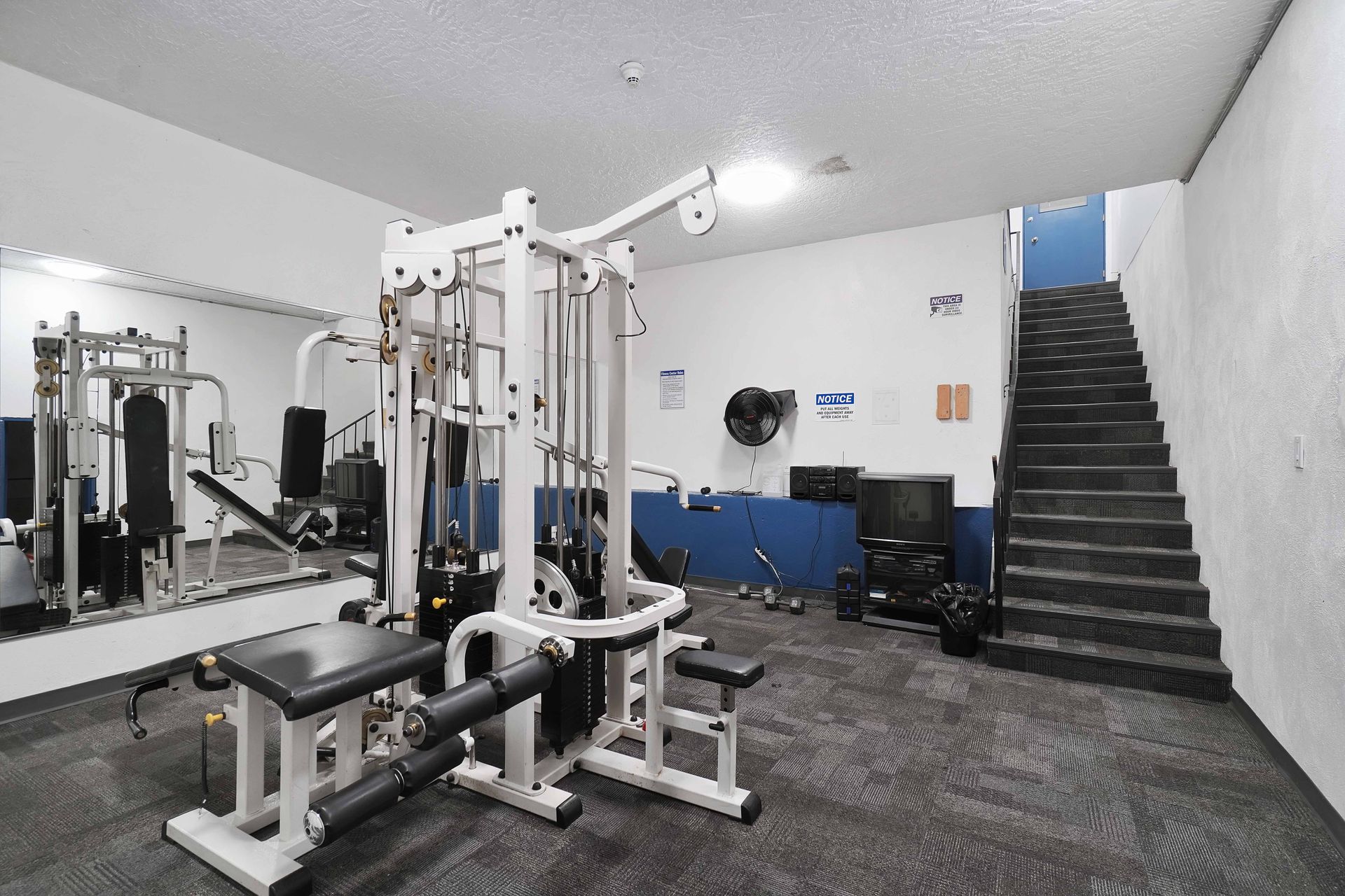 Suite Gallery View Road East Rental Units and Building Photos