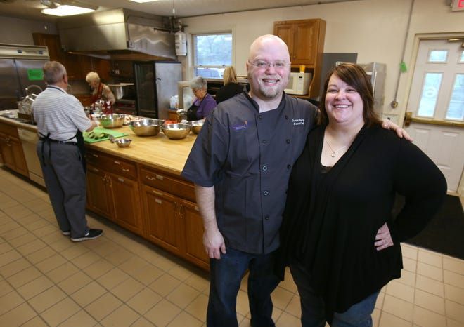 Amanda and Daniel Anschutz began making free meals for people coping with life-threatening or termin