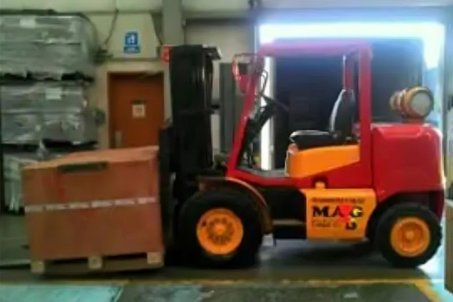 Transportes y Grúas Mag